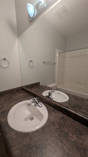 PXL 20250313 183916237